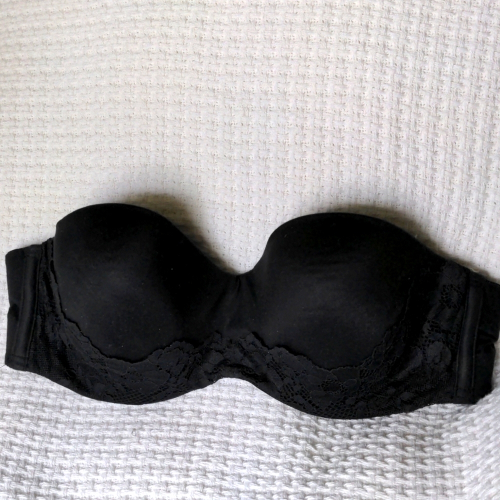 Victoria Secret Strapless Bra
